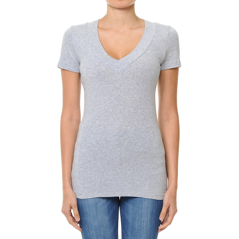 Women's Casual Basic Deep V-Neck Short Sleeve T-Shirt (Regular and Plus Size)