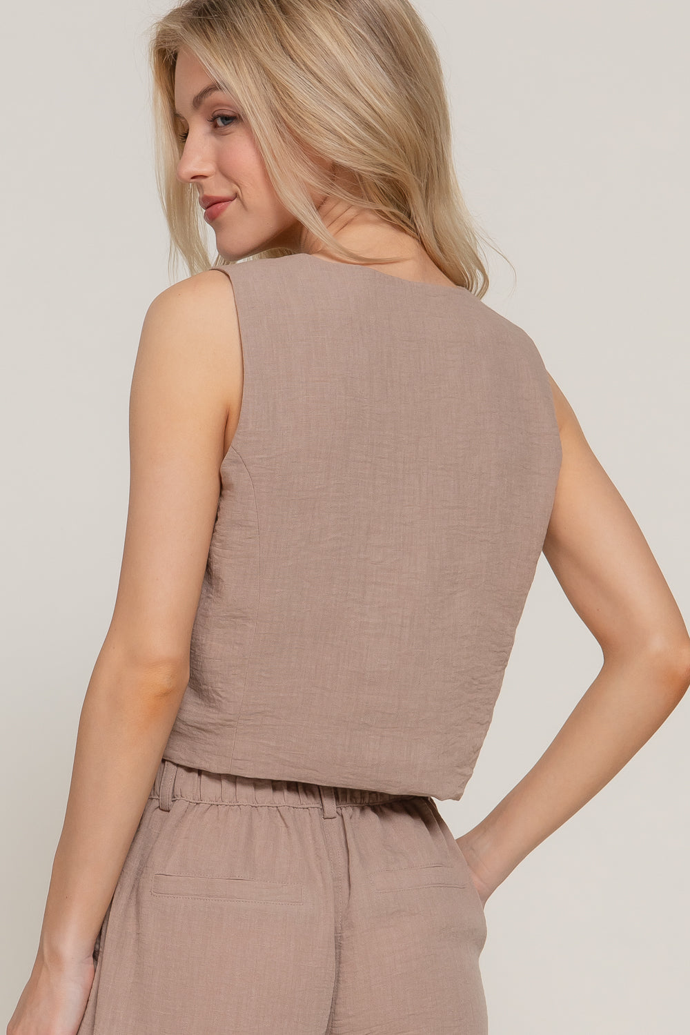 Women's Button Closure Linen Effect Vest