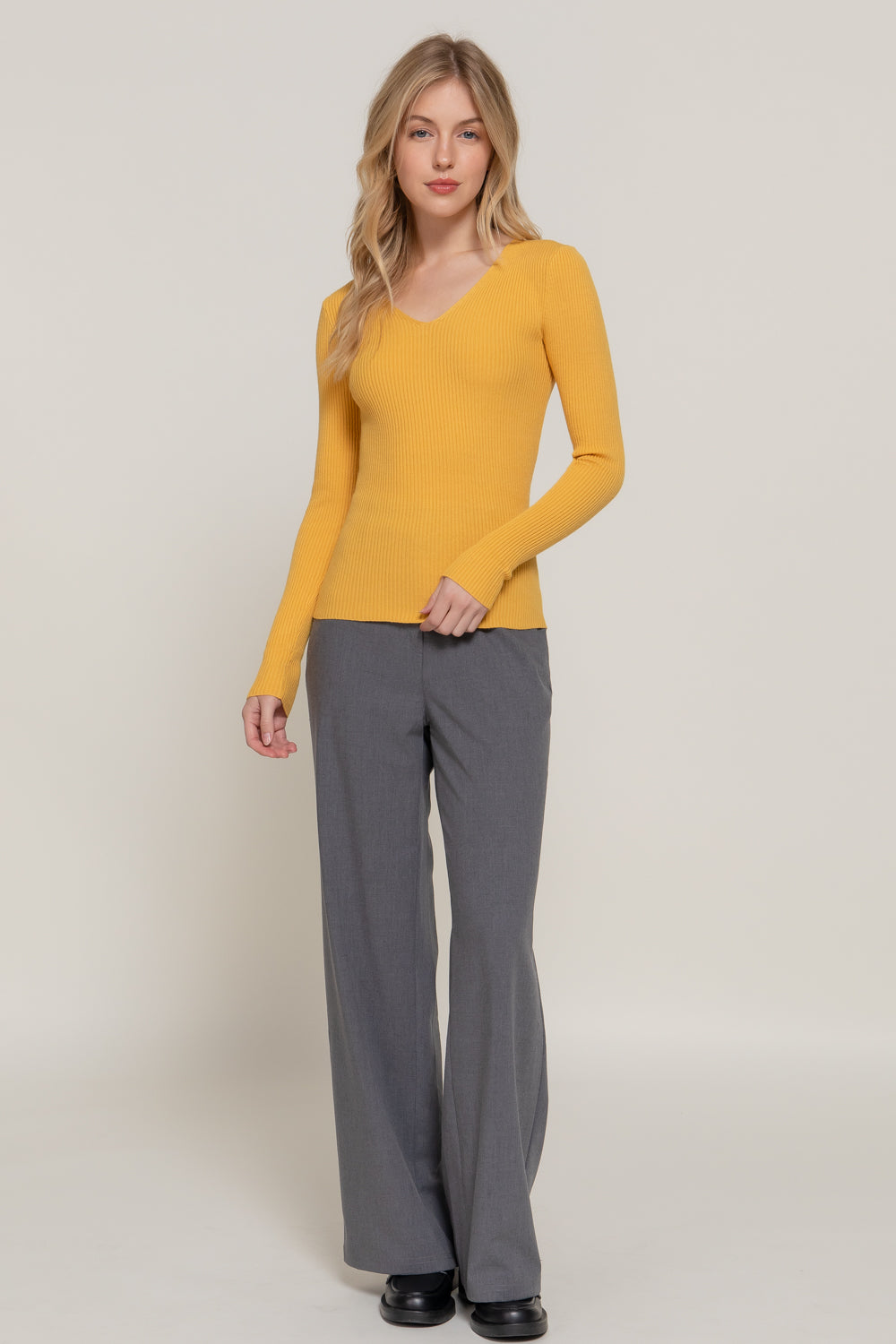 Women's Long Sleeve V-Neck Fitted Viscose Ribbed Sweater