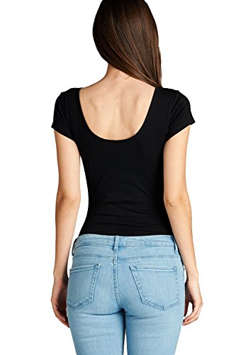 Short-Sleeve Scoop Neck Snap Crotch Leotard