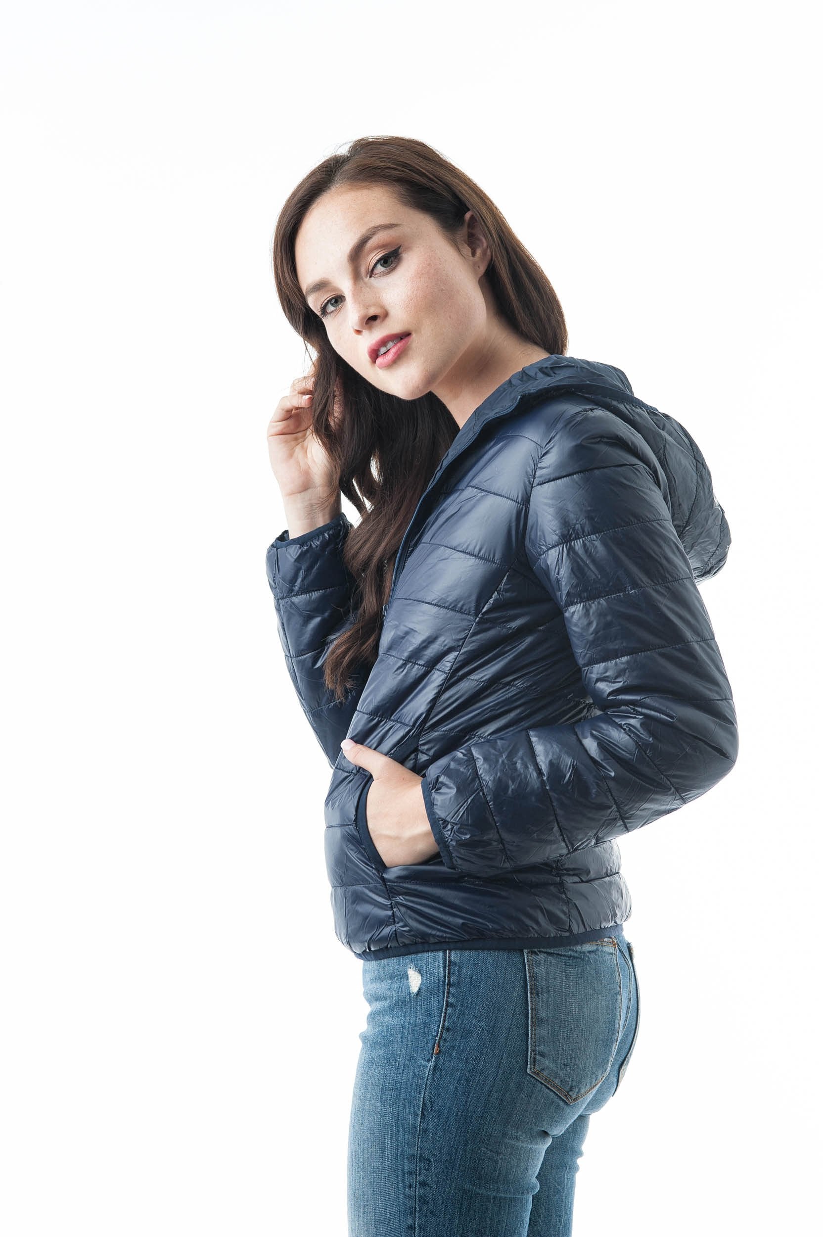 Long Sleeve Light Weight Hooded Packable Down Jacket with Carry Bag