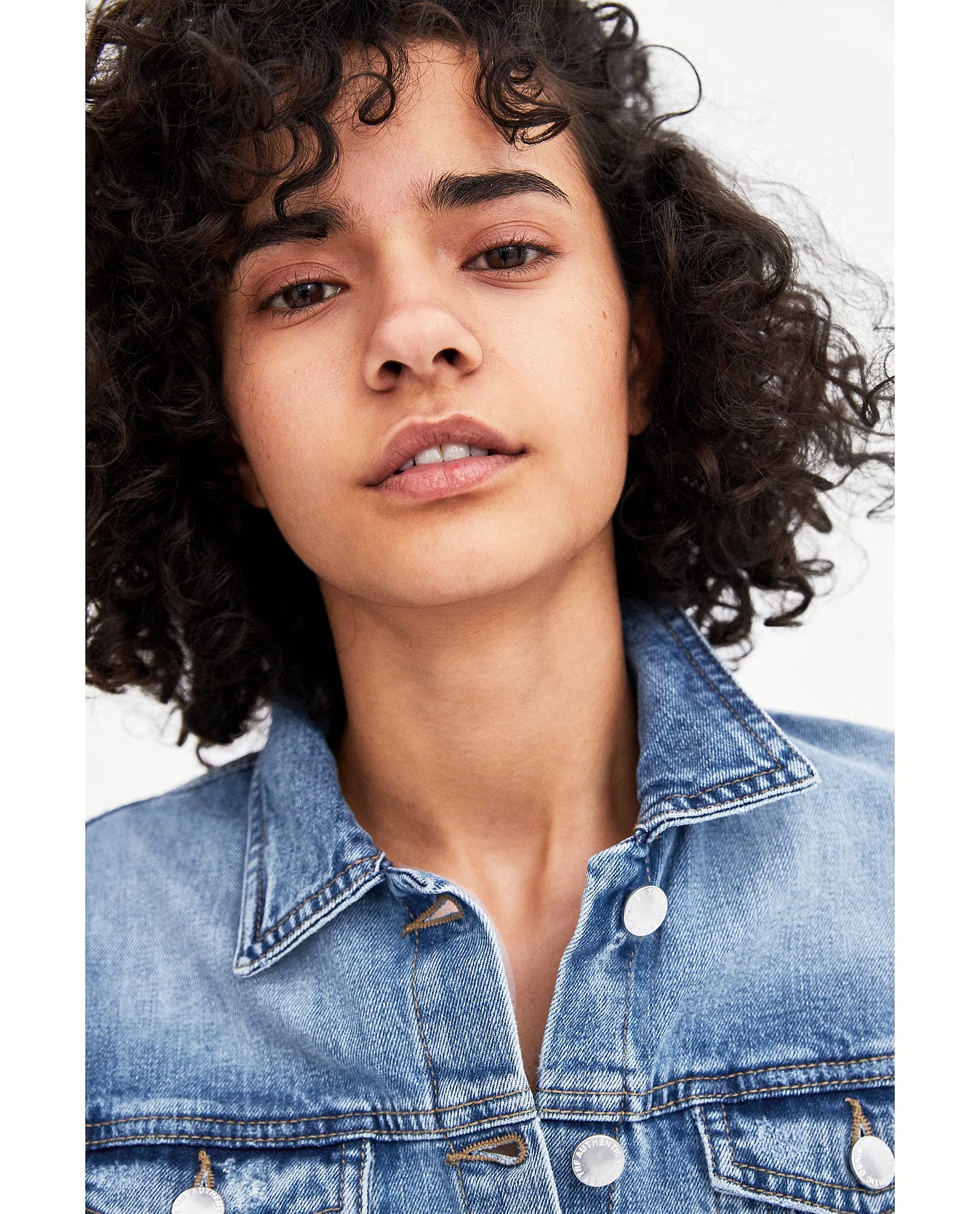 Classic Denim Jean Buttoned Front Long Sleeve Basic Collar Cotton Jacket